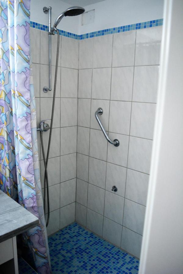 Ferienwohnung Mit Eigenem Garten In شورتنز المظهر الخارجي الصورة