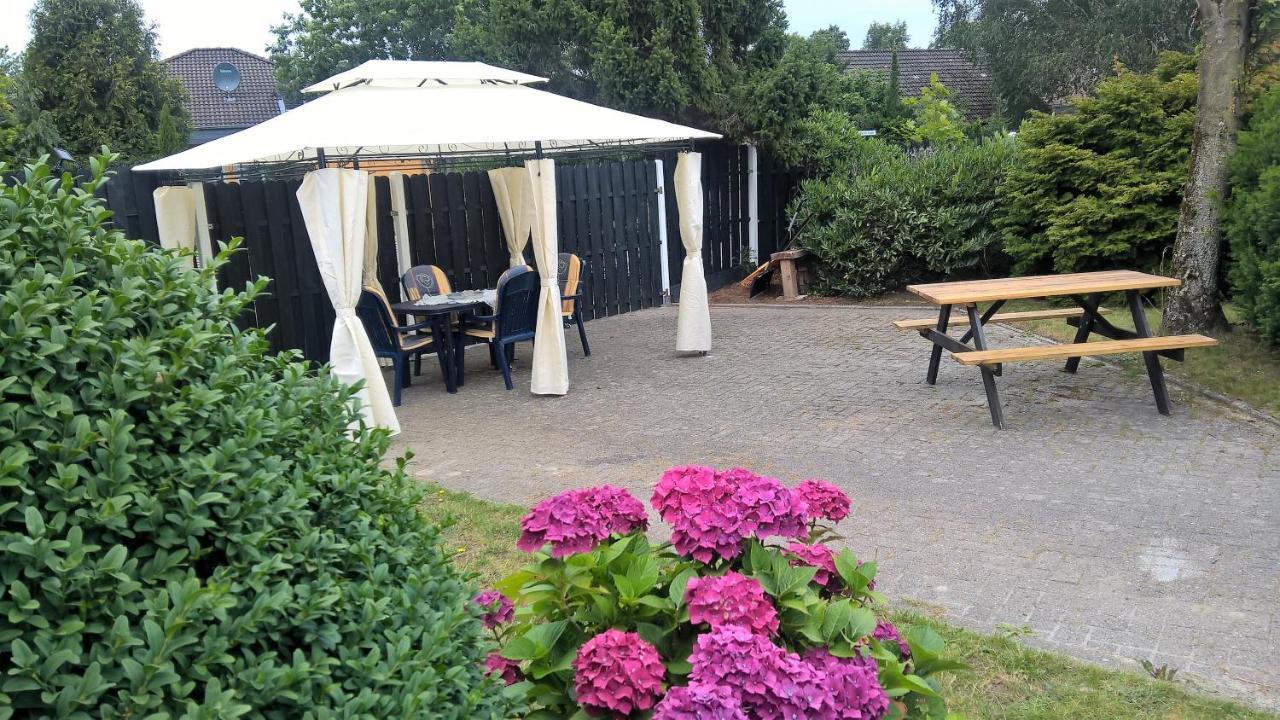 Ferienwohnung Mit Eigenem Garten In شورتنز المظهر الخارجي الصورة